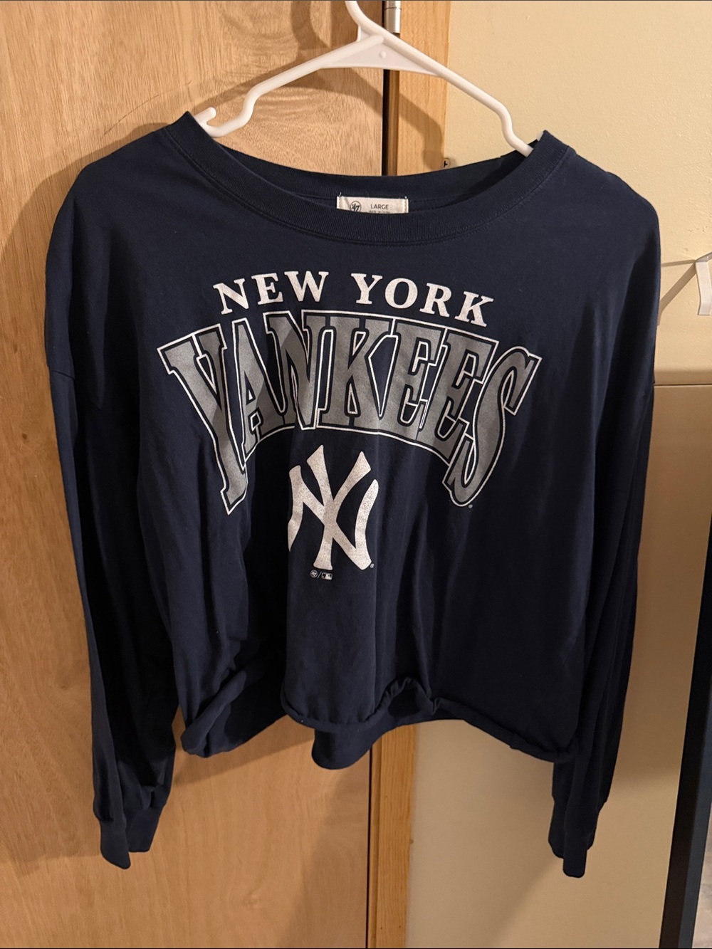 Yankees Long-Sleeve Graphic Top